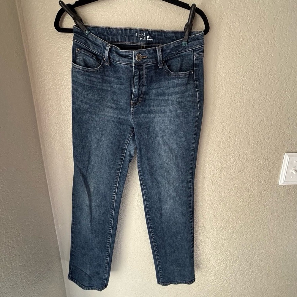 Time and‎ Tru Women's Straight-Leg Jeans, Size 10. - Picture 4 of 8